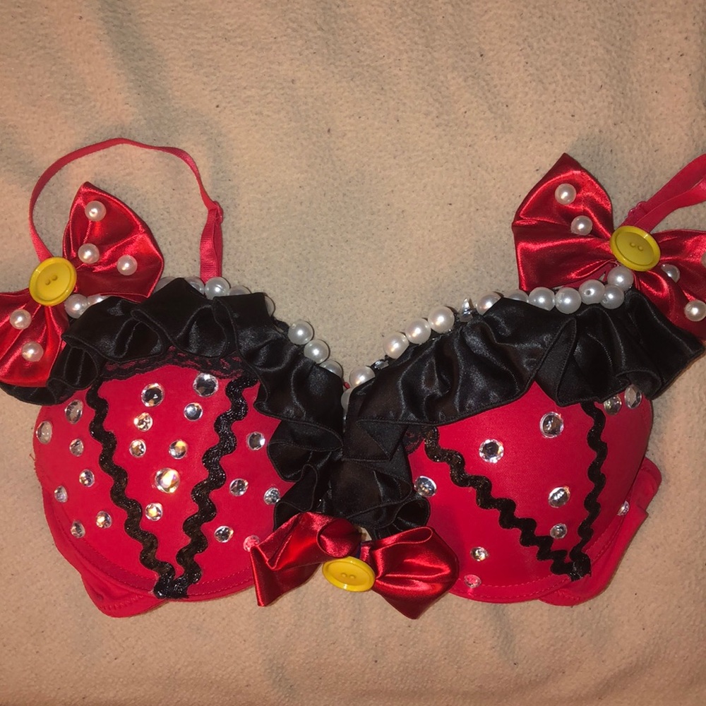 Minnie Mouse rave bra